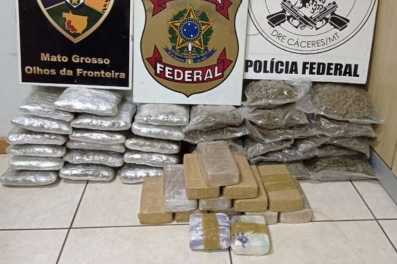 Cerca de 30 kg de drogas foram apreendidas