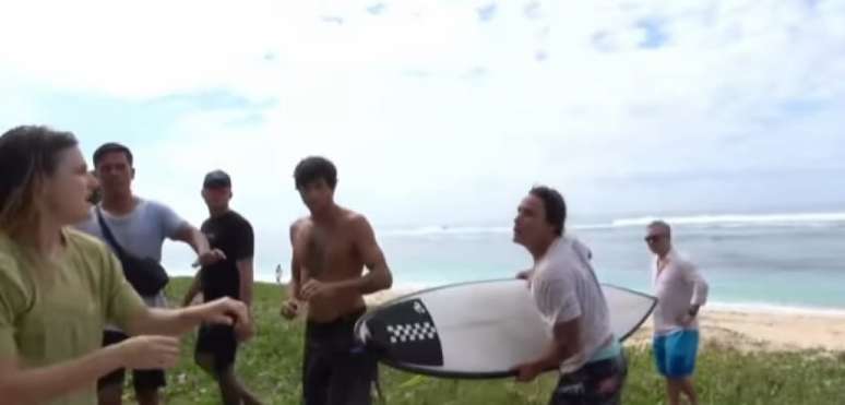 American surfer records BO against Brazilian who attacked her in Bali