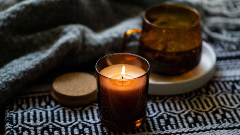 Essas velas vão perfumar e trazer boas energias para sua casa -