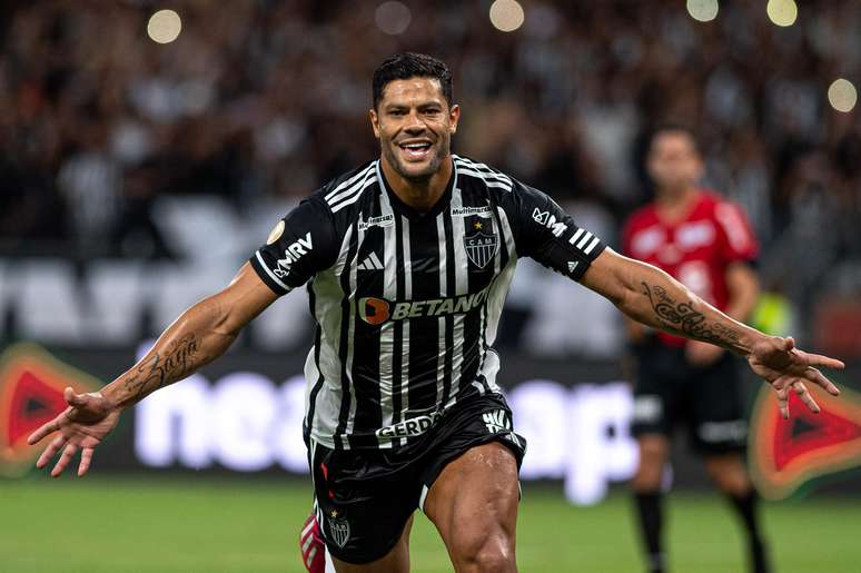Hulk, do Atlético-MG, comemora gol marcado contra o América-MG na final do Campeonato Mineiro neste domingo, 9.