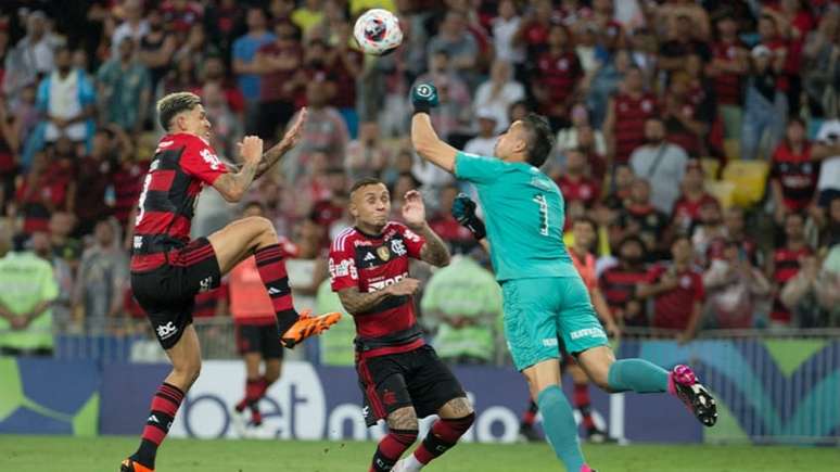 Jornalista da Globo detona atuação do Flamengo e lamenta vice: Vergonha