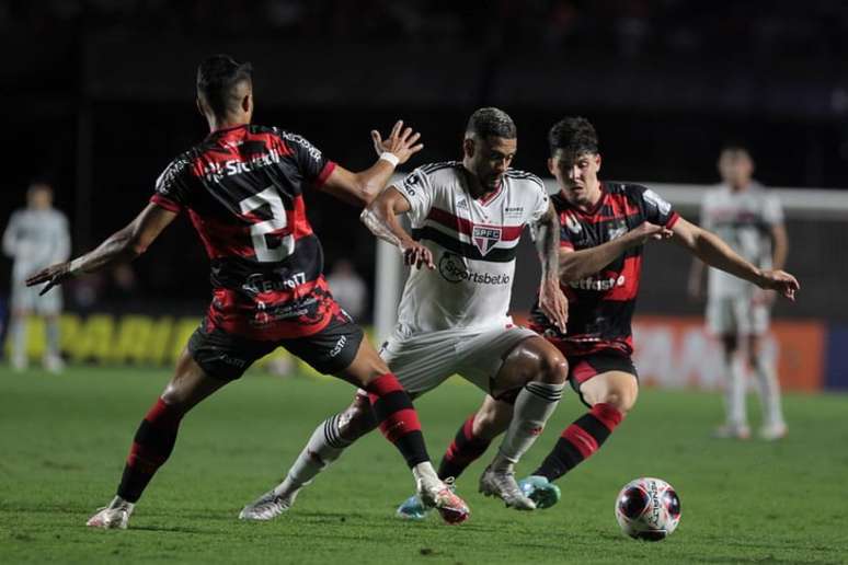 Santos leva três do Ituano e é novamente eliminado na 1ª fase do