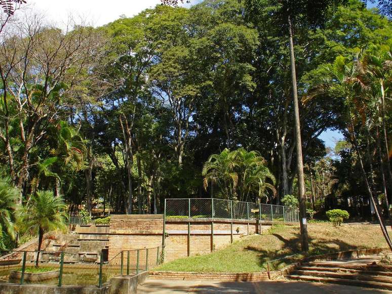 Moradores da região ouviram gritos vindo do parque e acionaram a Polícia Militar por volta de 1h20 da madrugada de domingo