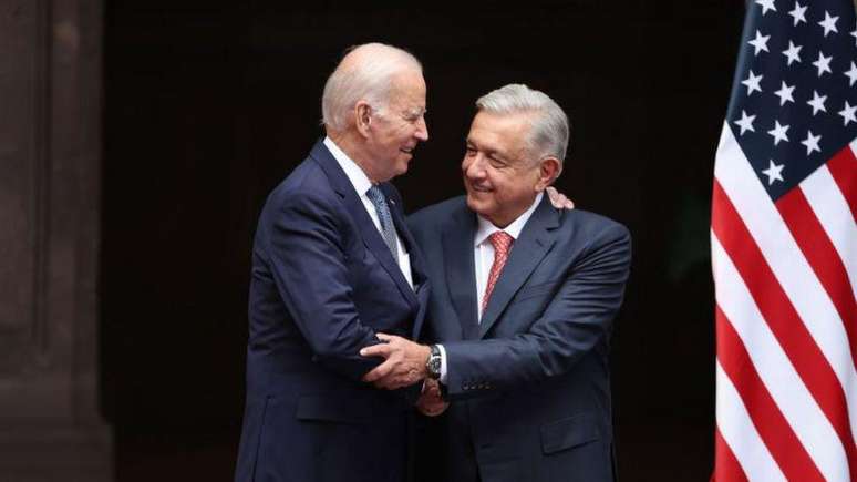 O presidente dos Estados Unidos, Joe Biden, com o líder do México, Andrés Manuel López Obrador