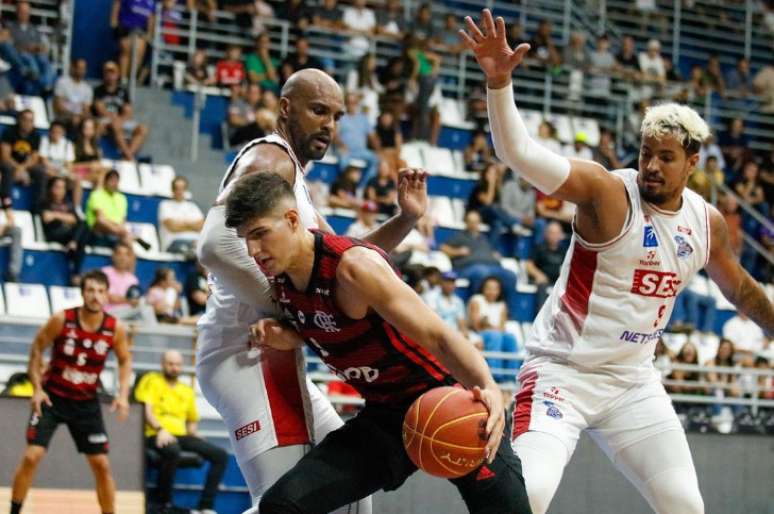 Franca Basquete derrota o Flamengo no primeiro jogo das finais do NBB -  Próximos dois confrontos serão disputados no Maracanãzinho