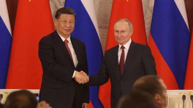 O presidente chinês, Xi Jinping, se reuniu com seu colega russo, Vladimir Putin, em 20 de março.