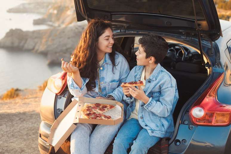 Degustar a gastronomia local está entre as principais vivências dos viajantes