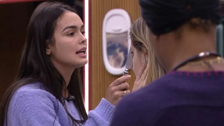 Larissa briga com Cezar no BBB 23 —