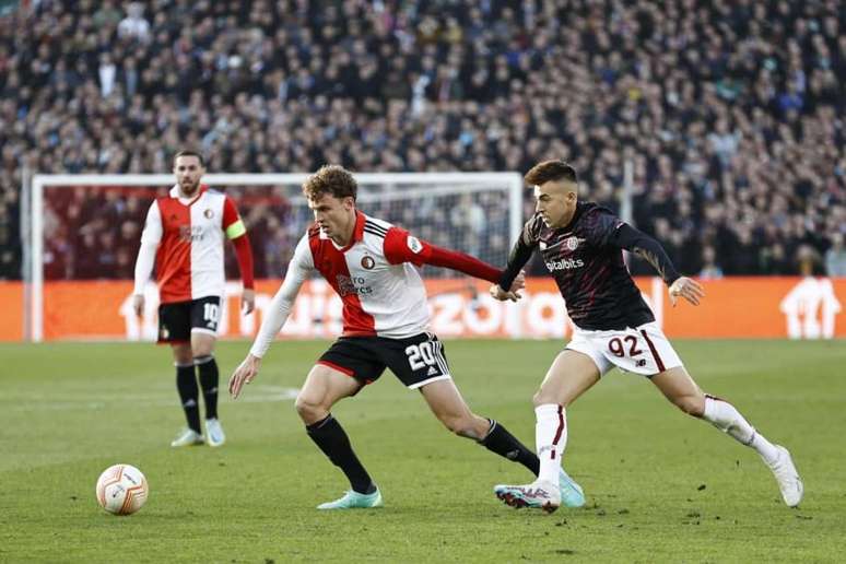 Feyenoord vence Roma na ida das quartas da Liga Europa (Foto: MAURICE VAN STEEN / ANP / AFP)