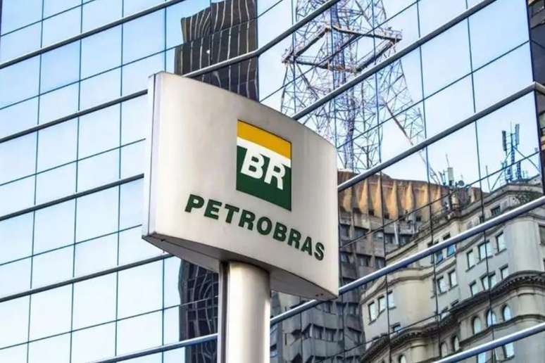 Petrobras (PETR4): XP vê bons dividendos, mas alerta "alto risco político" em 2023