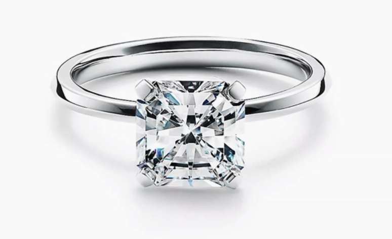 Um dos an&eacute;is da linha Love & Engagement &eacute; o Tiffany True: a partir de R$ 280 mil 