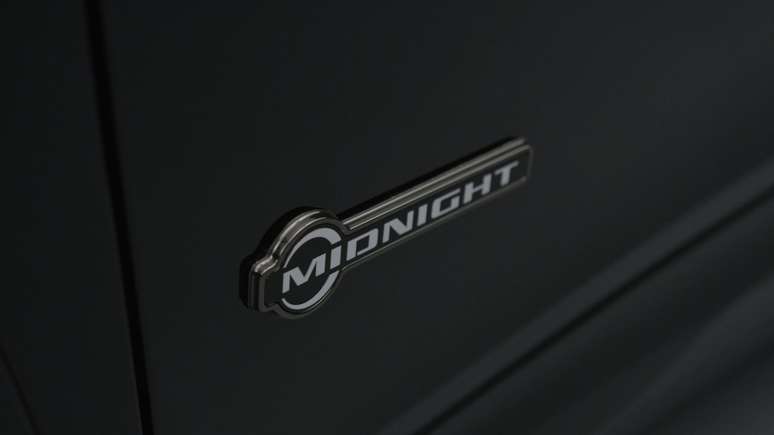 Chevrolet Tracker Midnight 2024