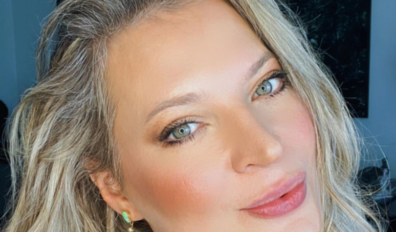 A jornalista e ex-deputada federal Joice Hasselmann é mais uma das personalidades famosas cujo emagrecimento tem dado o que falar nas redes sociais.