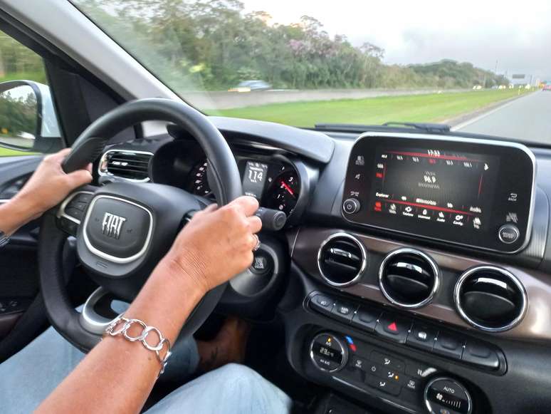 Fiat Cronos Drive 1.3 Autom&aacute;tico