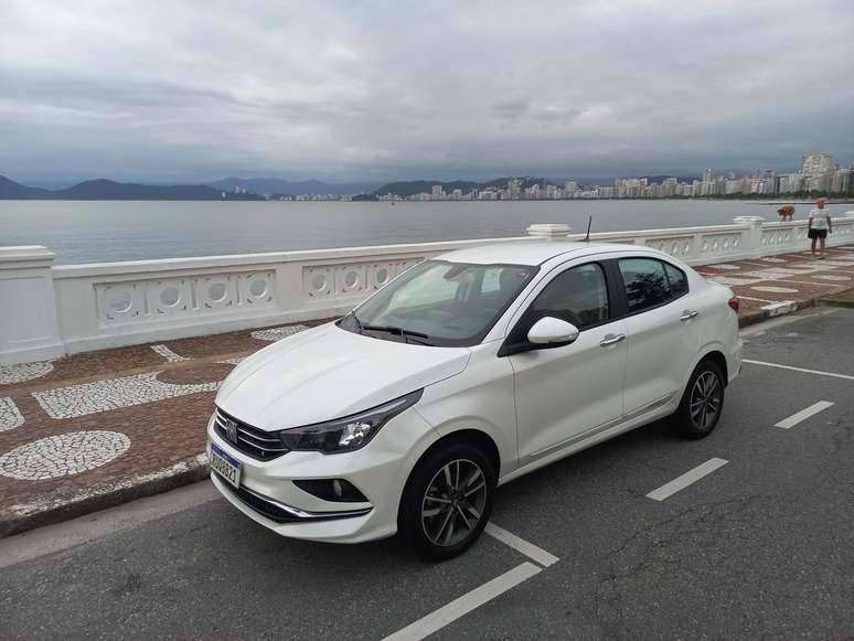 Fiat Cronos Drive 1.3 Autom&aacute;tico