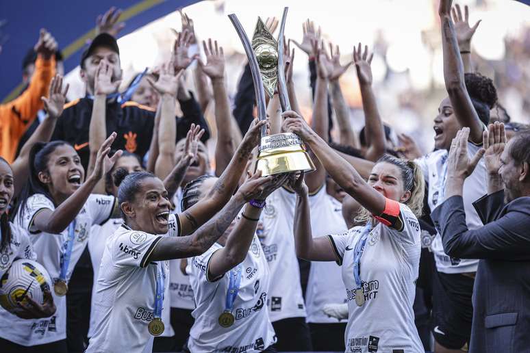 A segunda edição da Supercopa premiou a equipe vencedora, o Corinthians, em R$ 500 mil reais