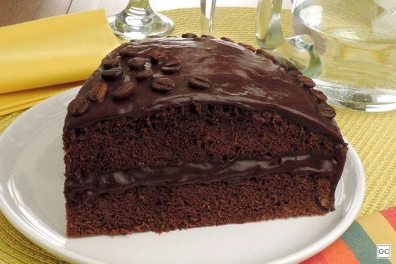 Bolo de caf&eacute; recheado