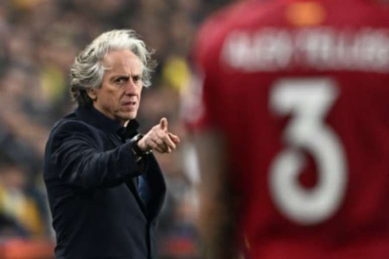 Jorge Jesus é o nome de consenso entre torcida, dirigentes e jogadores (Foto: OZAN KOSE / AFP)