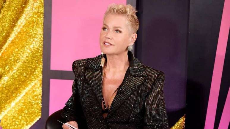 Xuxa revela motivo de não ter engravidado aos 30: "fizeram uma reunião" -