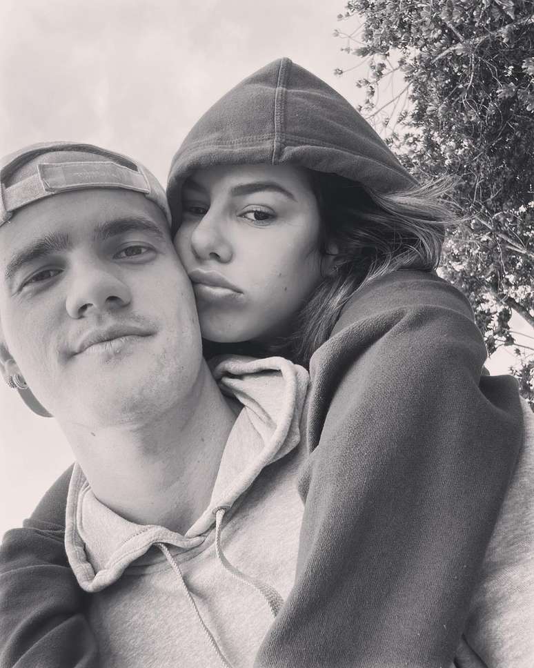 Sertanejo singer Breno Cesar assumes he is dating an influencer