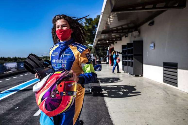 Antonella Bassani, participou do programa da FIA para jovens mulheres que atuam no automobilismo.