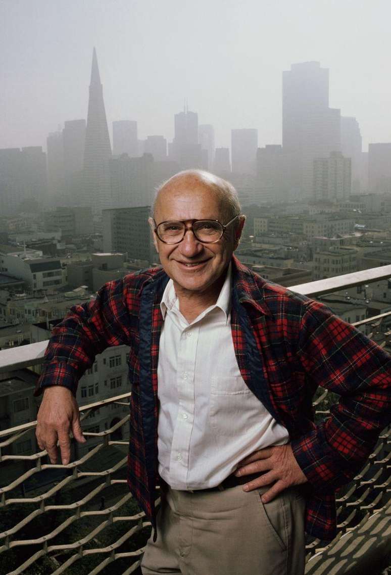 Milton Friedman, um dos economistas mais influentes do s&eacute;culo 20, em uma foto de 1986 na Calif&oacute;rnia