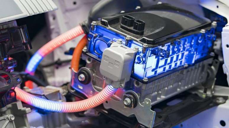 O l&iacute;tio &eacute; um dos principais metais para a fabrica&ccedil;&atilde;o de baterias