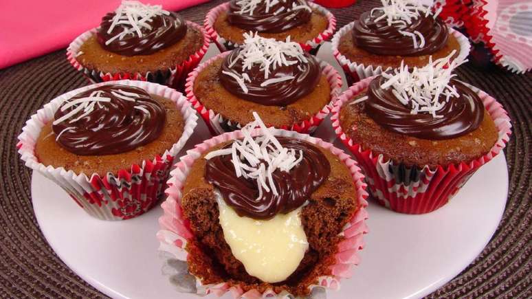 prestige cupcakes