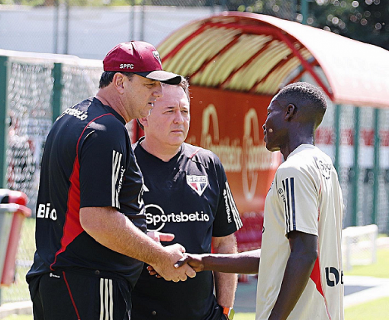 Elenco realiza último treinamento da temporada - SPFC