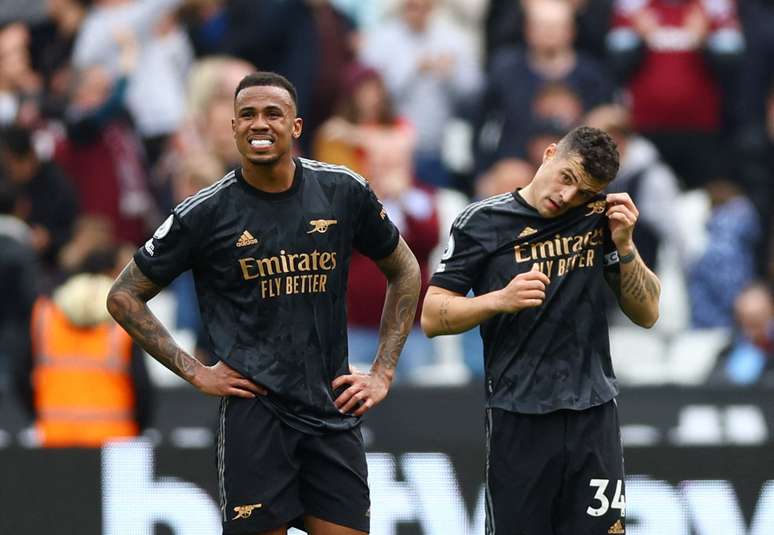 Arsenal cede empate contra o West Ham e vê vantagem na ponta do Inglês  diminuir Gazeta Hoje, Emirato I - iFunny Brazil