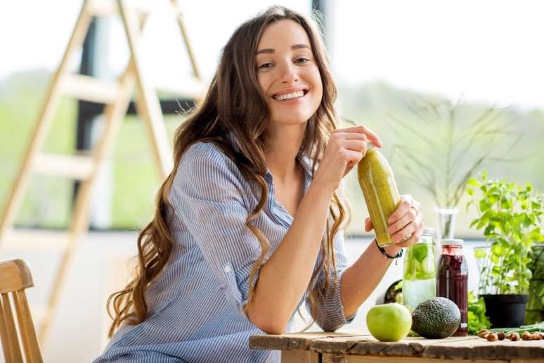 Manter uma dieta balanceada beneficia o processo de cicatrização 