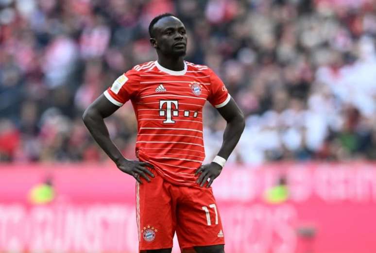 Mané durante jogo do Bayern (Foto: Christof STACHE / AFP)