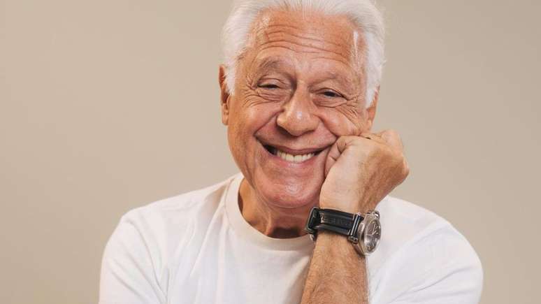 Antônio Fagundes comemora a chegada dos 74 anos: 