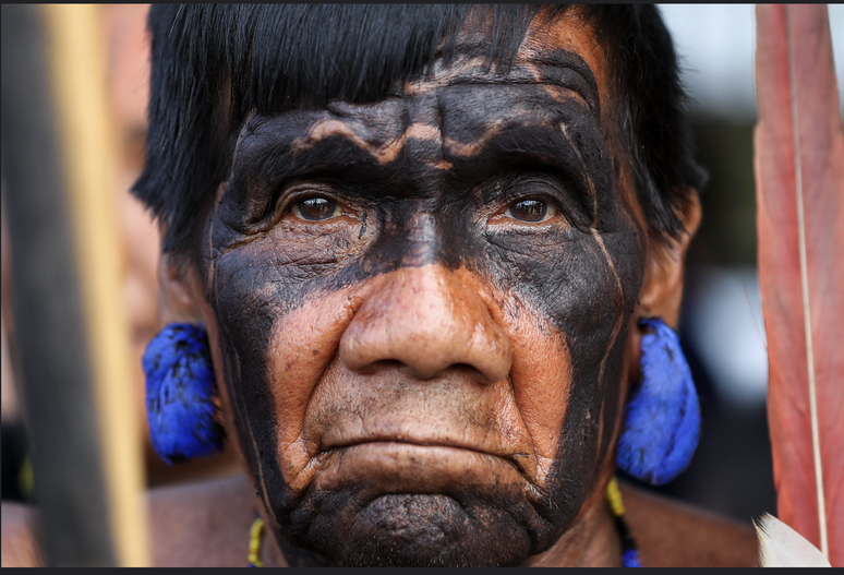 Indígena Yanomami em aldeia do Amazonas