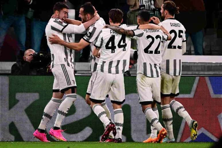 Juventus volta à zona de classificação para a Liga dos Campeões (Foto: MARCO BERTORELLO / AFP)