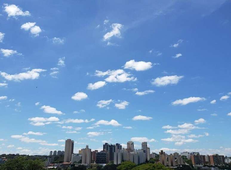 The polar air in south-central Brazil guarantees a sunny holiday
