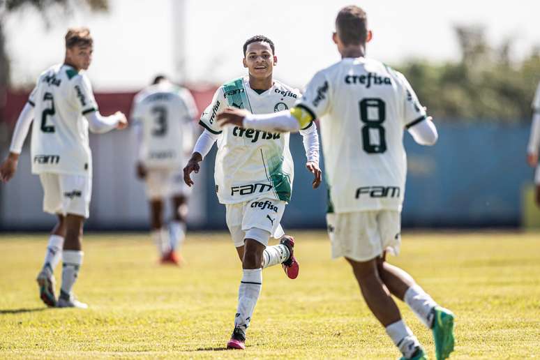 Sub-15 and sub-17 Palmeiras beat Suzano and remain 100% in the Paulista Championship