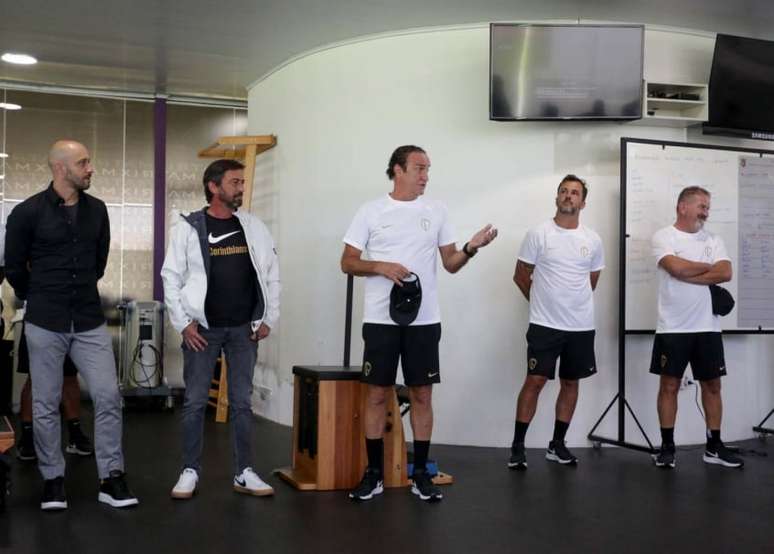 Encontro pouco amigável entre Cuca e Duílio foi fundamental para a chegada do treinador ao Corinthians
