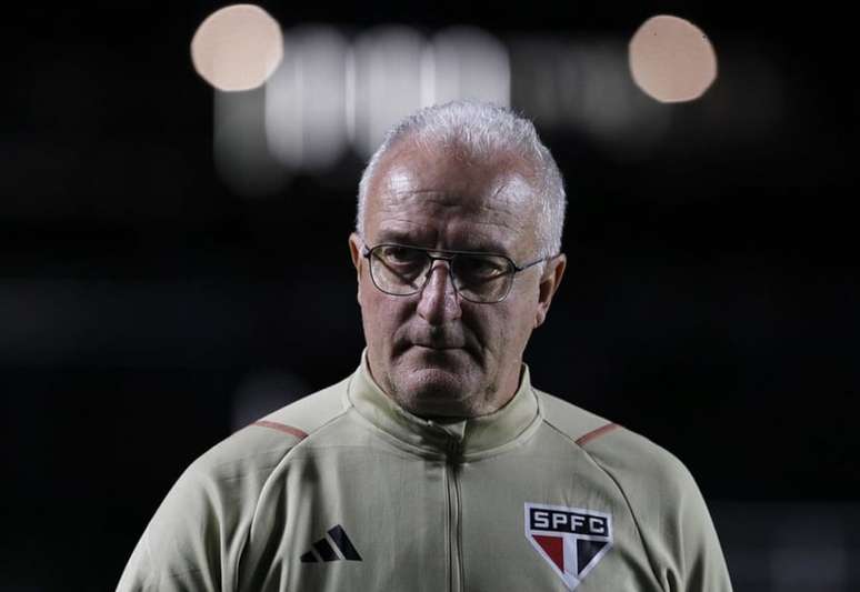 Dorival falou sobre corresponder ao lugar de Rogério Ceni (Foto: Rubens Chiri / saopaulofc.net)