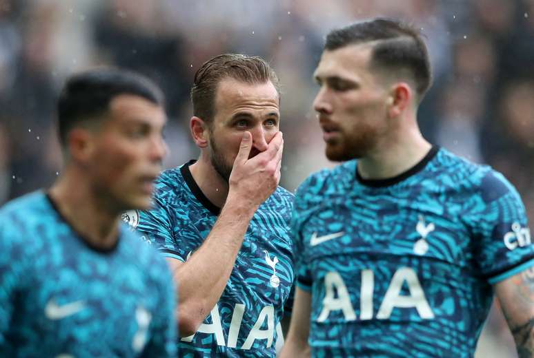 Harry Kane reage à goleada do Newcastle sobre o Tottenham