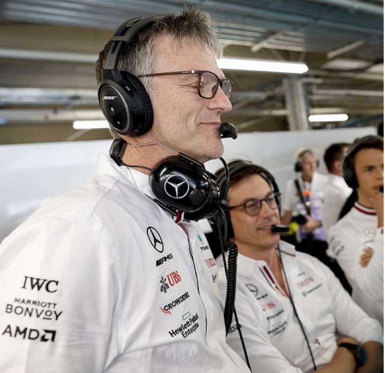 James Allison e Toto Wolff no GP do Canadá de 2022. A Mercedes traz de volta seu técnico mais estrelado para recuperar o caminho do sucesso
