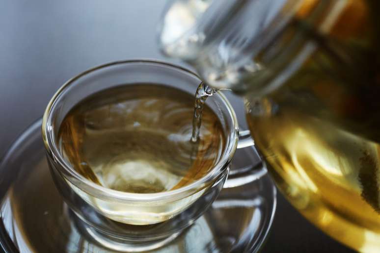 Conheça os benefícios do chá de erva doce