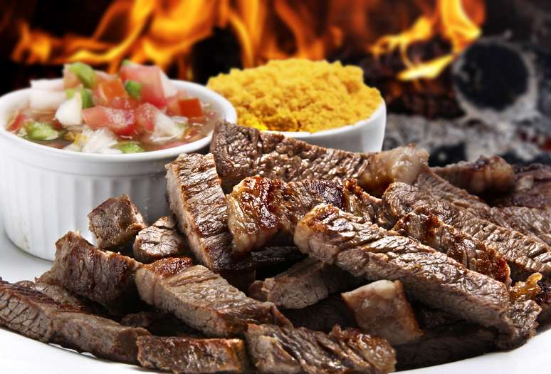 Dia do Churrasco: conheça diferentes receitas e cortes de carne