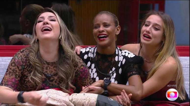 Amanda, Aline e Bruna