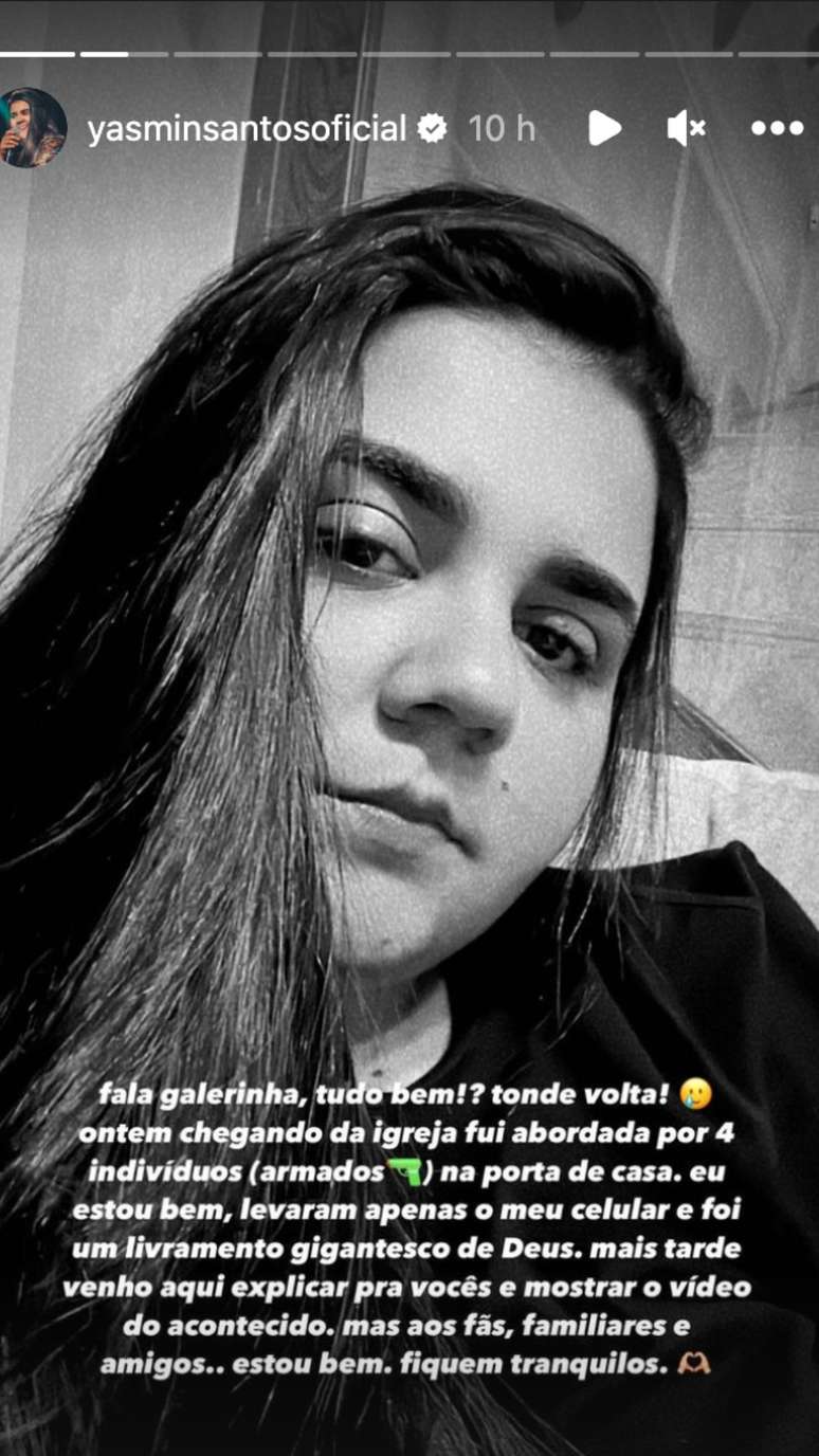 Yasmin Santos relatou assalto nas redes sociais