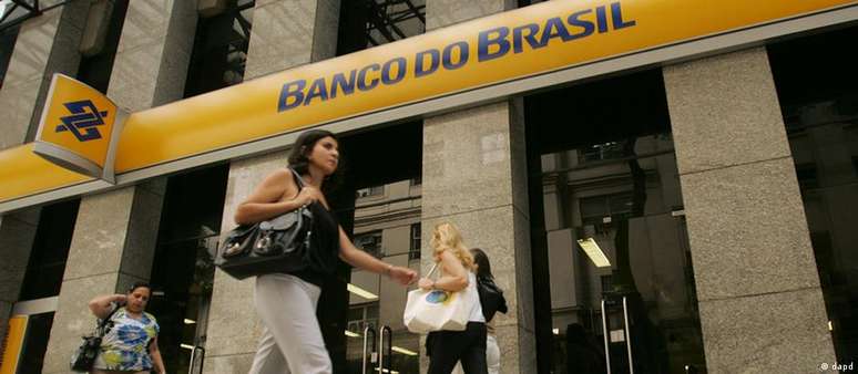 Banco do Brasil withdraws sponsorship after Fair rejects minister