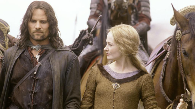 Aragorn (Viggo Mortensen) e Éowyn (Miranda Otto) em O Senhor dos Anéis.