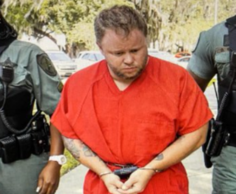 Michael Wayne Jones Jr. foi condenado a sentença de morte na Flórida, nos Estados Unidos 