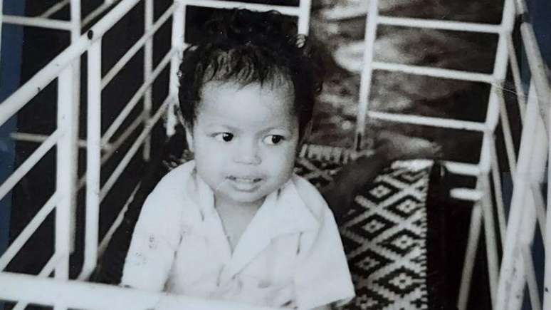 Saran deixou o Vietn&atilde; aos 3 anos. Ela ainda n&atilde;o conseguiu encontrar sua m&atilde;e biol&oacute;gica