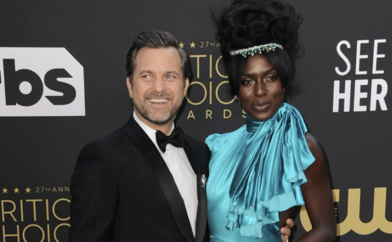 The Hollywood heartthrob says his wife likes to watch his intimate scenes with other women